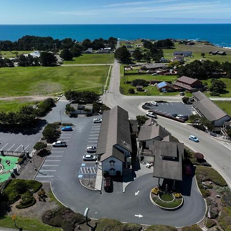 Emerald Dolphin Inn & Mini Golf Fort Bragg Exterior photo