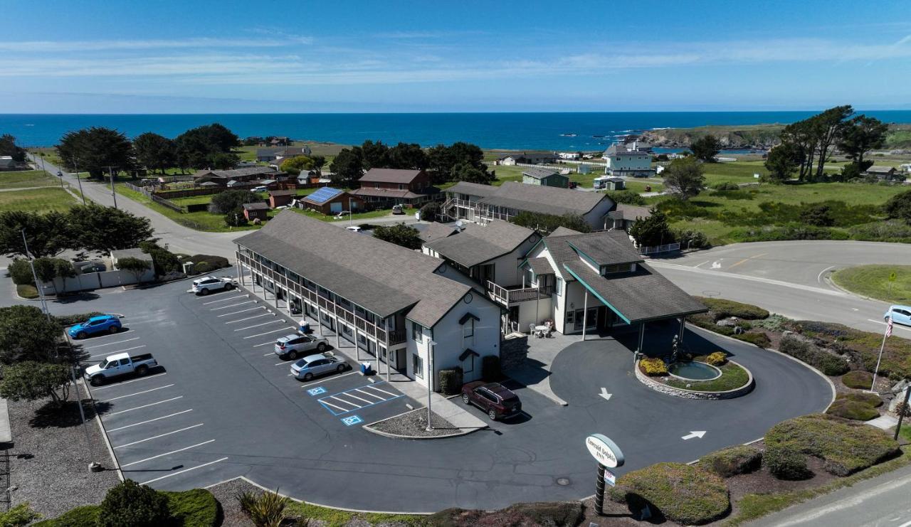 Emerald Dolphin Inn & Mini Golf Fort Bragg Exterior photo